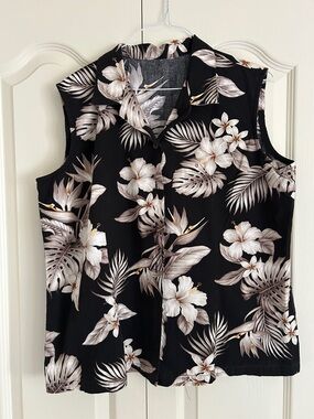 Sleeveless Floral Button-Up Top - Black & Cream